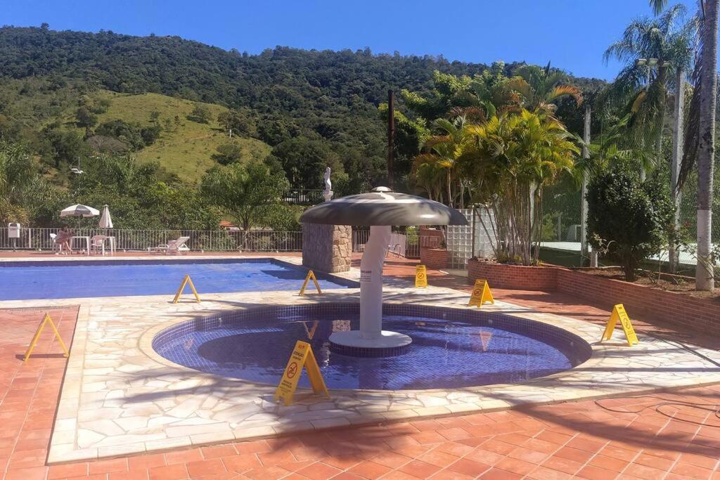 Lindo Flat Em Aguas De Lindoia Águas de Lindóia Eksteriør billede